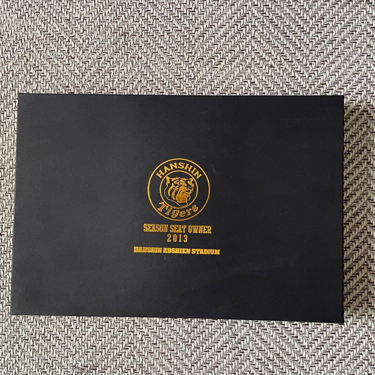 阪神タイガース 2013 SEASON SEAT記念品 オリジナルマフラータオルチケットホルダー｜PayPayフリマ