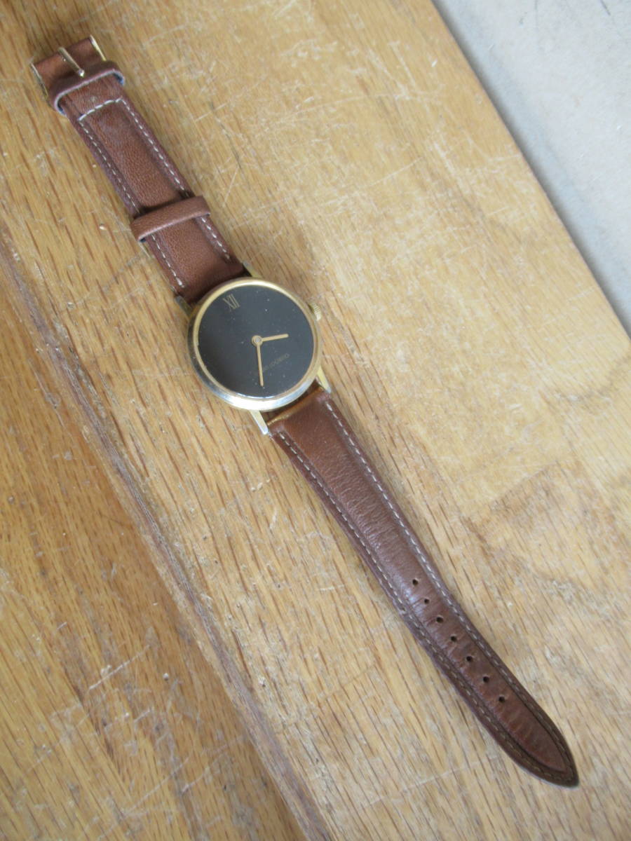 URVAN LOCARNO　スイス製　手巻き式2針　ビンテージ腕時計　中古箱無し_画像8