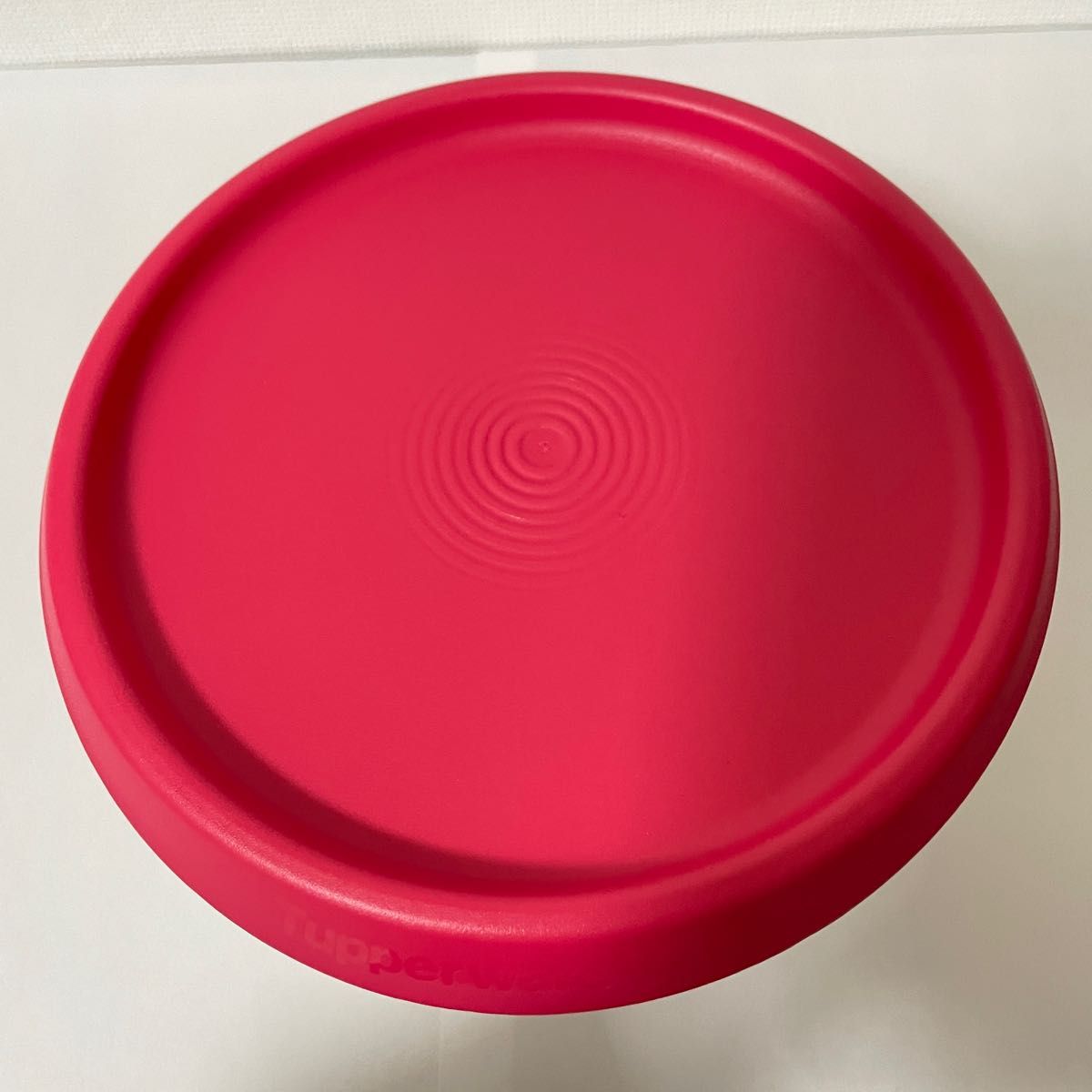 【新品未使用】Tupperware 容器（ミッキー＋ミニー）送料無料