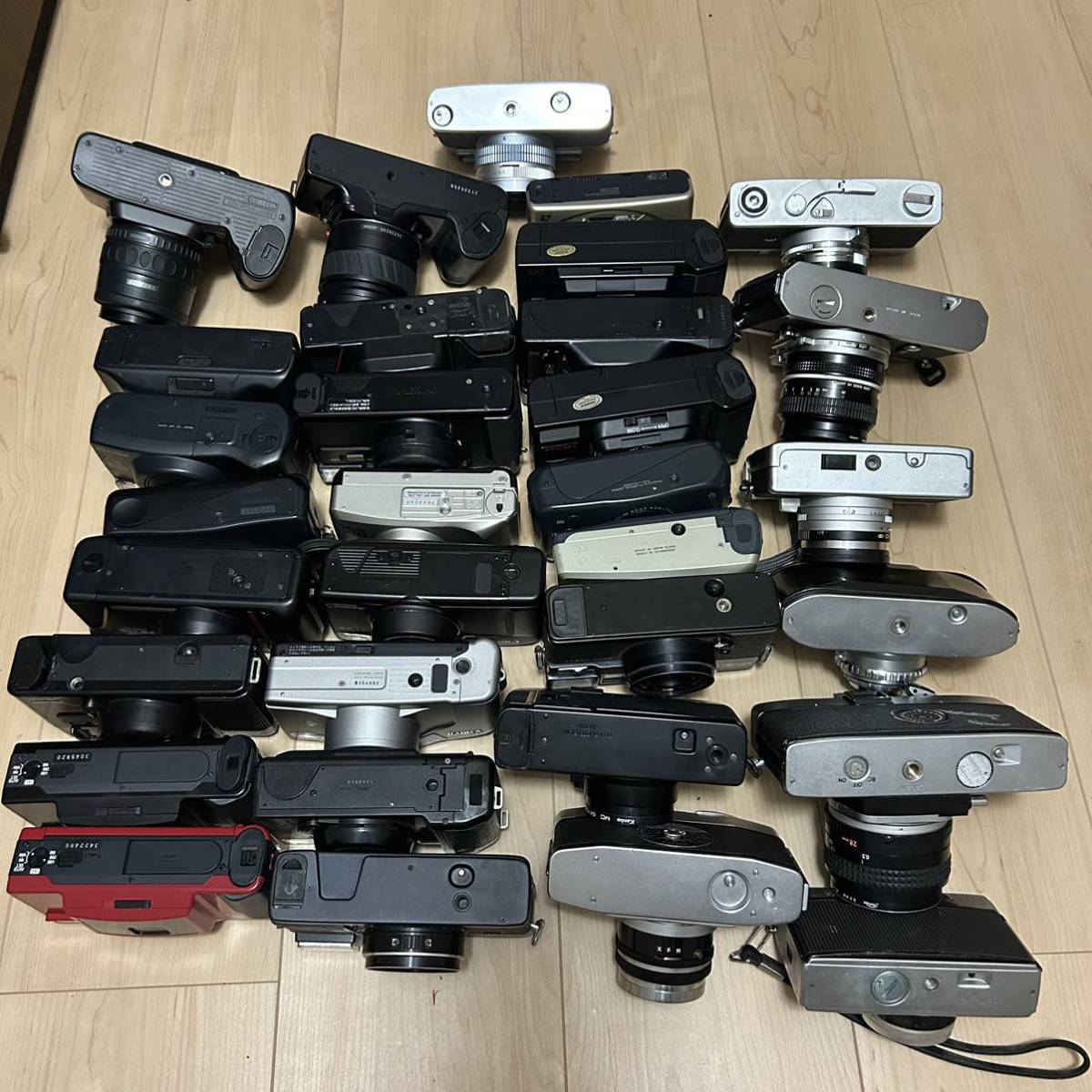 大量32台　フィルムカメラ　まとめ売り　ジャンク　Konica c35 CanonAutoboy PENTAX ESPIO OLYMPUS PEN MINOLTA ヤシカ　Canonet Nikon_画像8
