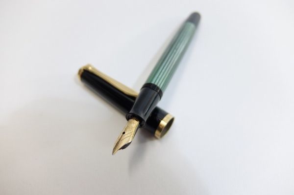 万年筆 PELIKAN 400 ペリカン スーベレーン ペン先14K 14C-585 緑縞