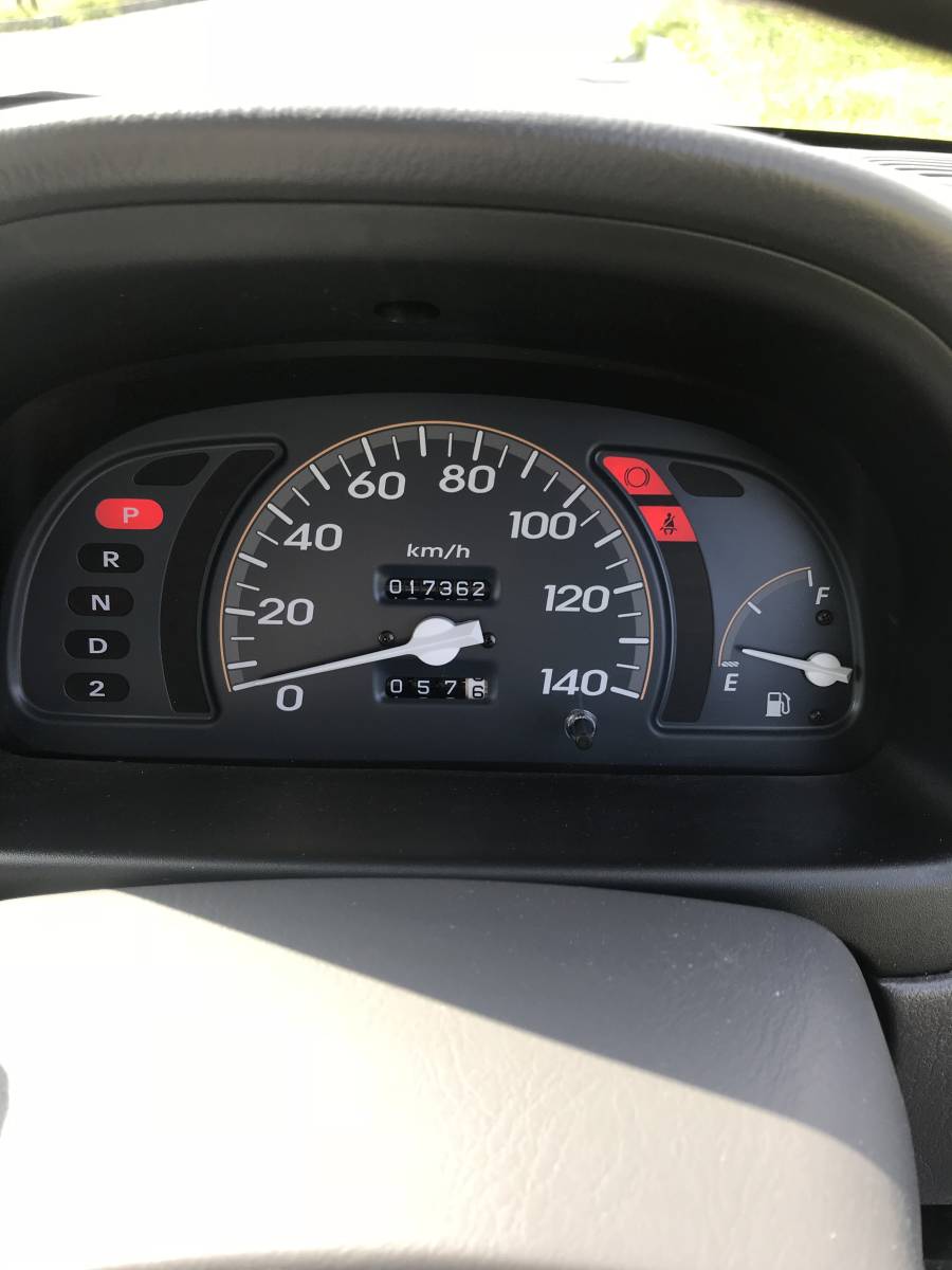  in excellent condition Honda, life, dealer trade in,17000 kilo, kilo number little, excellent mechanism inside exterior beautiful car, keyless with pretest 