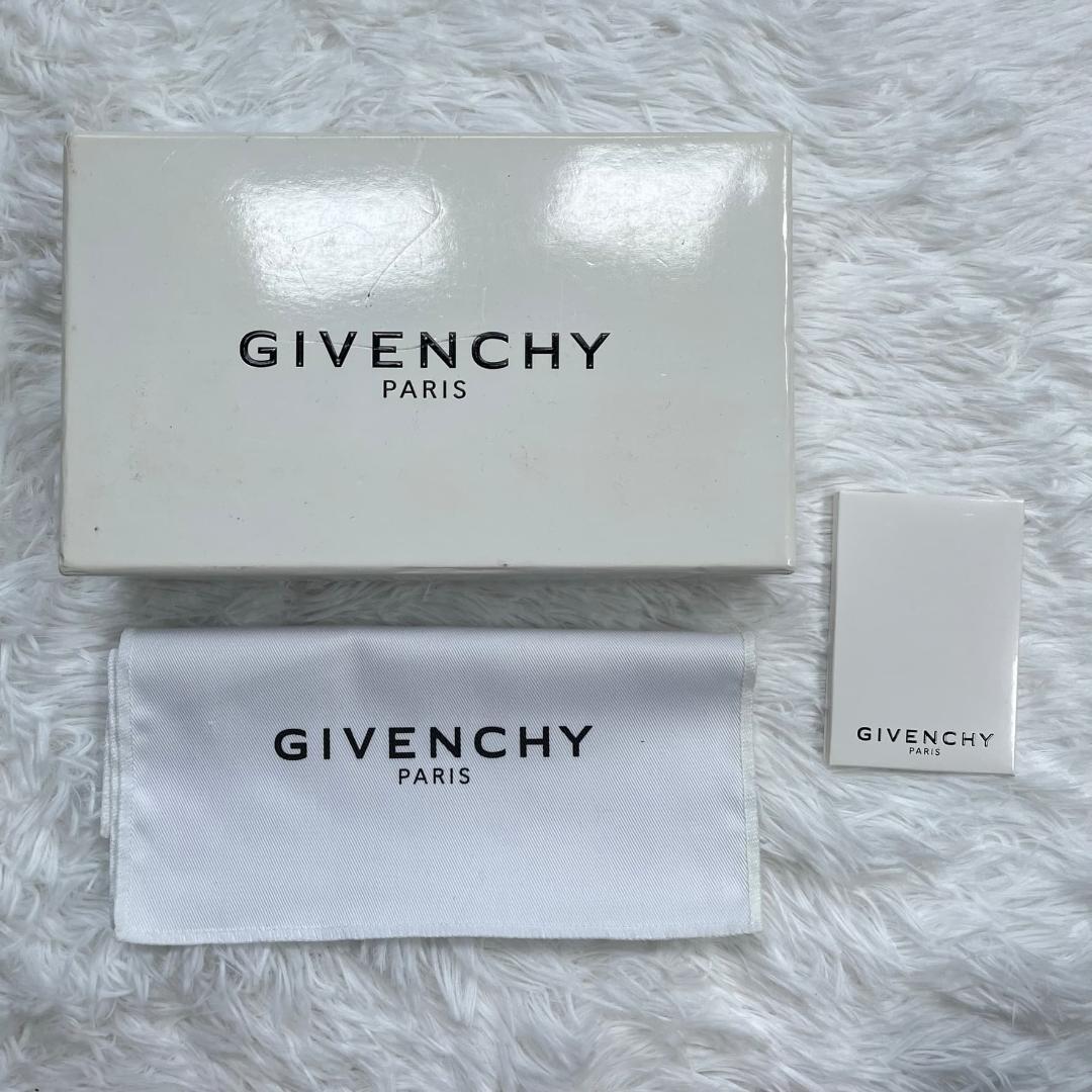 ほぼ未使用 GIVENCHY ジバンシー 長財布 ラウンド レザー ZIP 箱付