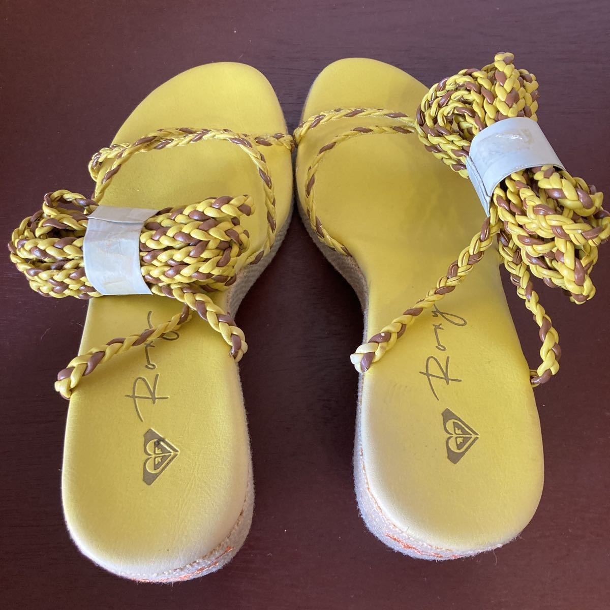 ROXY* braided up sandals * lovely embroidery * with defect *L size 