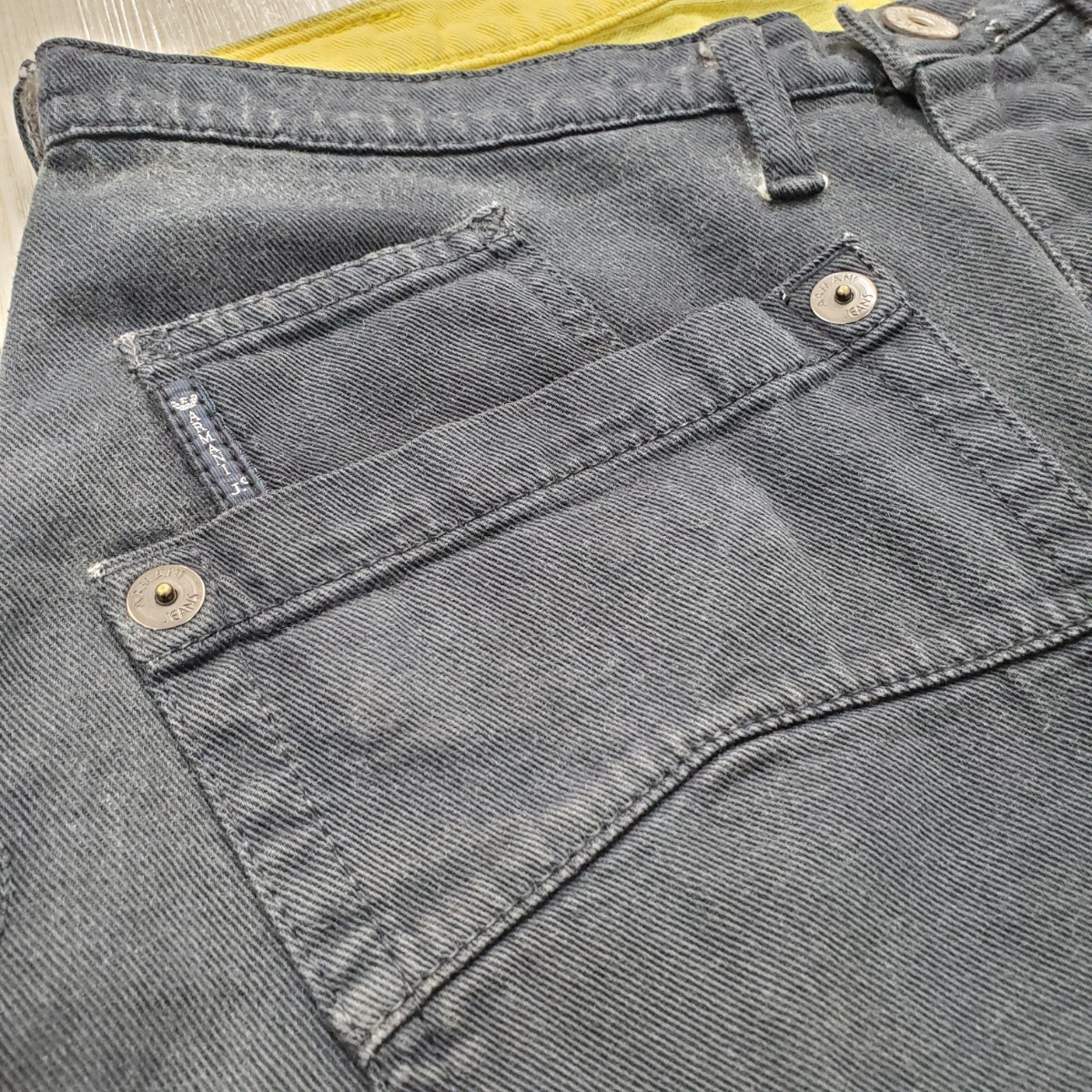 ARMANI JEANS AJ アルマーニ ジーンズ 吹きつけ ? スプレー染め ? ブッシュ ? 前後 デニム パンツ pants サイズ 33_画像5