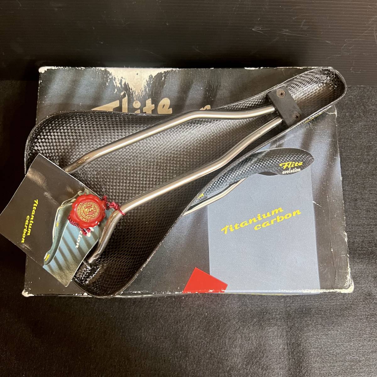 今季ブランド italia selle 箱付き 貴重 flite チタンレール titanium