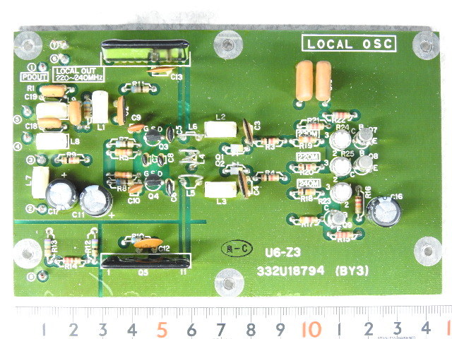 【HPマイクロ波】 Anritsu Frequency Synthesizer取外し 部品取り基板(その5) LOCAL OSC基板/NEC MC5156,2SK55,2SC943,1010他 ジャンク品の画像1