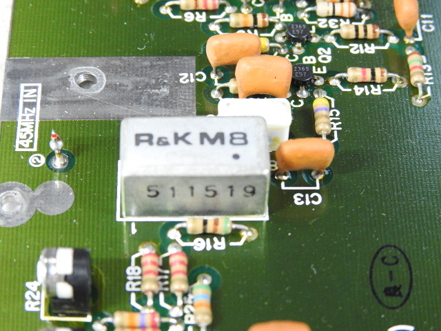 【HPマイクロ波】　Anritsu Frequency Synthesizer取外し 部品取り基板(その6) AUX基板/R&KM8,PD1,CA3240E,NEC2SA603,2SC943他 ジャンク品_画像6