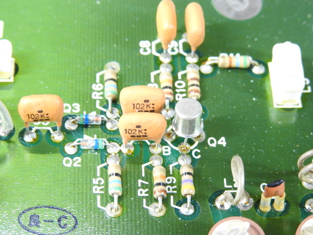 【HPマイクロ波】 Anritsu Frequency Synthesizer取外し 部品取り基板(その7) LOCAL MIX基板/R&KM8,MC4044P,NEC2SC1010,1044他 ジャンク品の画像8