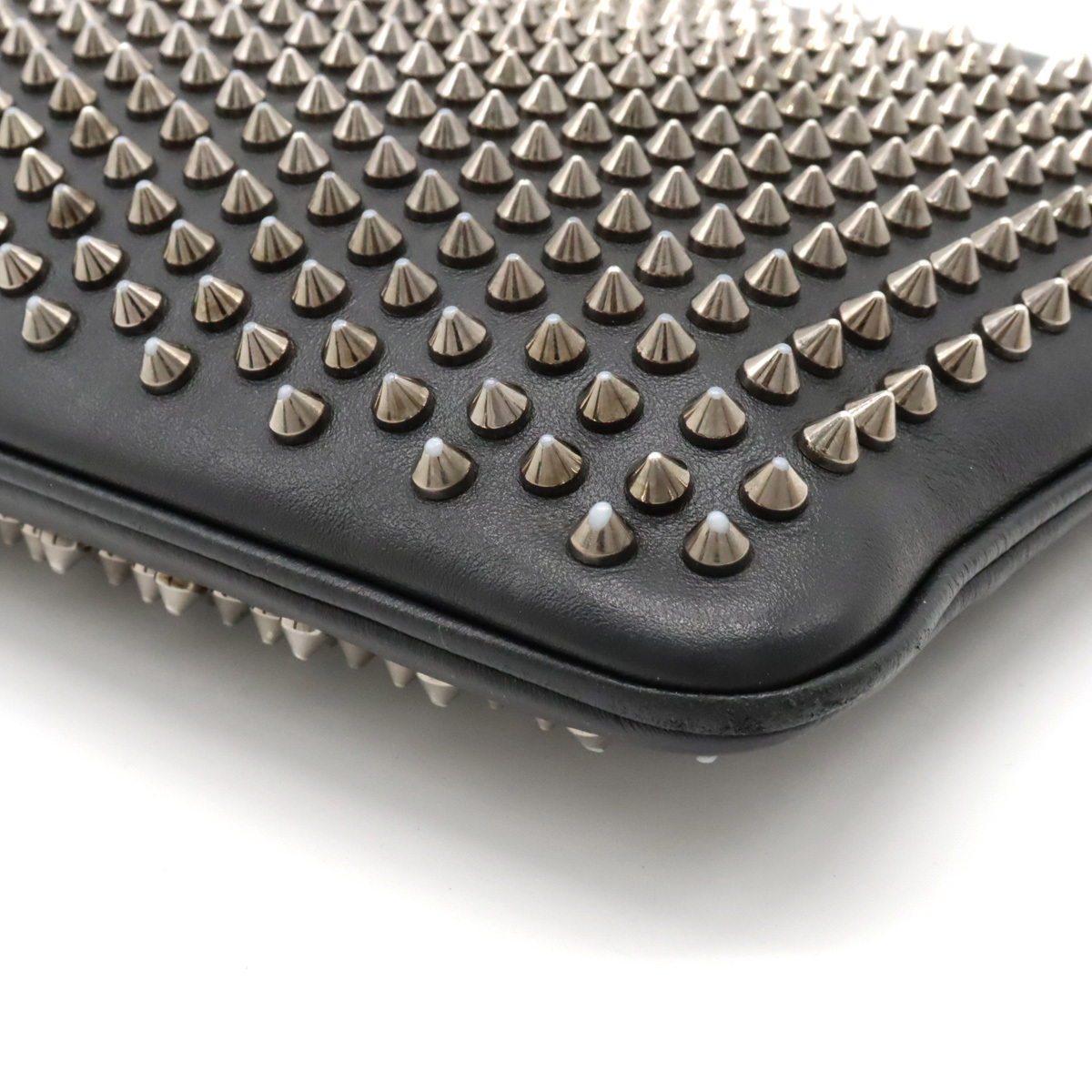 Christian Louboutin Christian Louboutin spike studs clutch bag second bag black black 