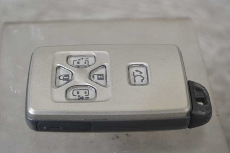 ヴェルファイア 24Z 前期(ANH20) 純正 動作保証 スマートキーリモコン 5ボタン 左右スライドドアスイッチ リアゲートスイッチ付 k071703_画像3