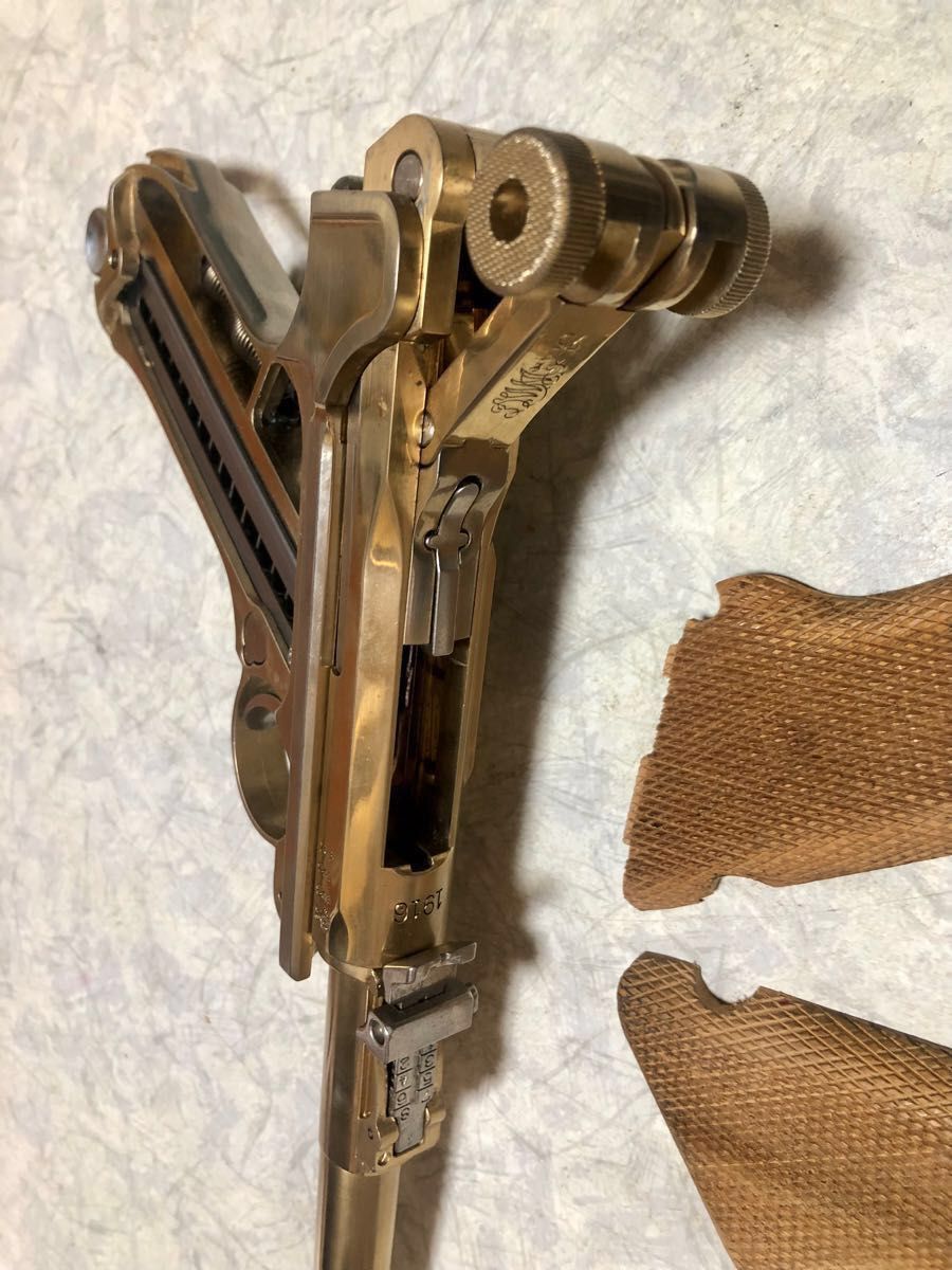 木グリ付】Luger P08 8インチモデル 合法SMG規格 金属製マルシン 木グリ付】Luger P08 8インチモデル 合法SMG規格 金属製マルシン