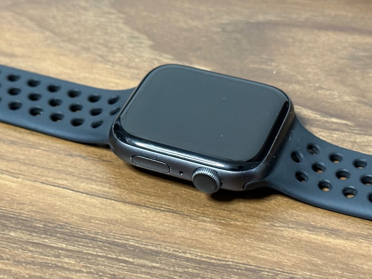 Apple Watch series4 44mm nike+GPS モデル (スペースグレイアルミ）