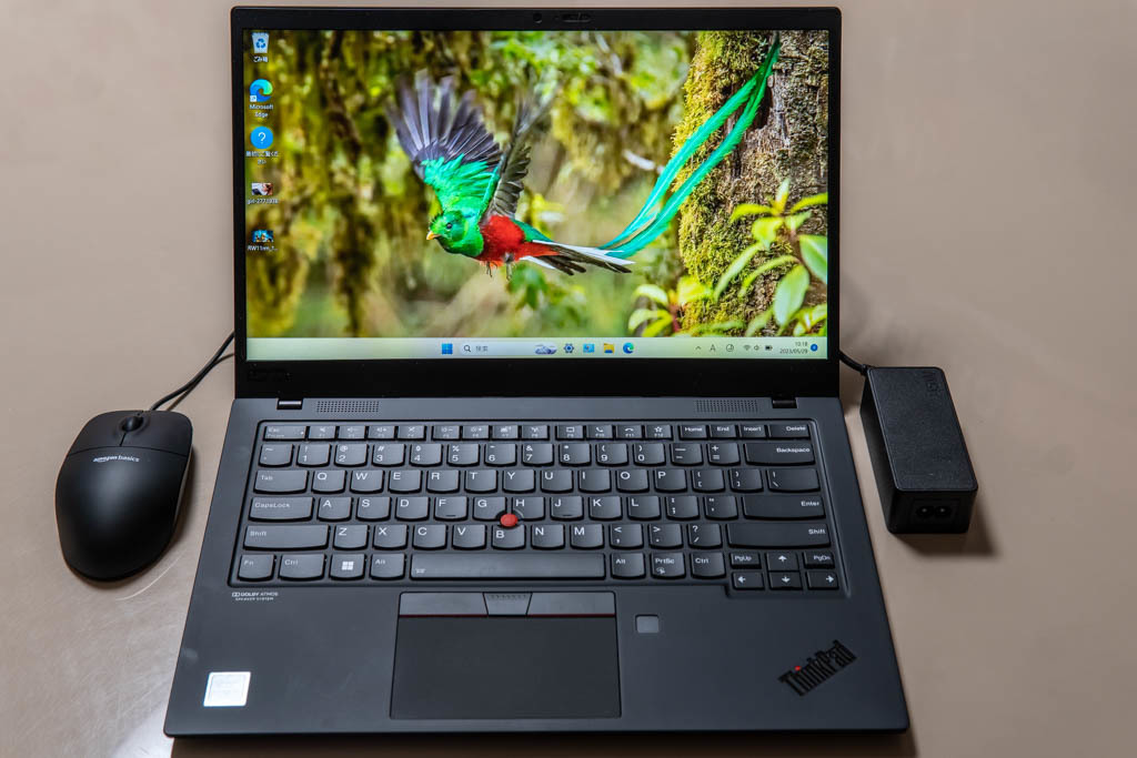 ThinkPad X1 Carbon Gen7 2019 i5-8265U 8GB, 高速 256GB SSD, 明るい fHD IPS , 新品 英語 USキーボード, カメラ Bluetooth 指紋, Win11_画像2