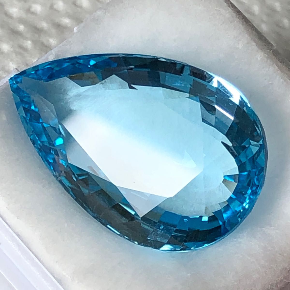 大粒 53.3 ct !!! *新品* 天然 スイスブルートパーズ - www.jacana