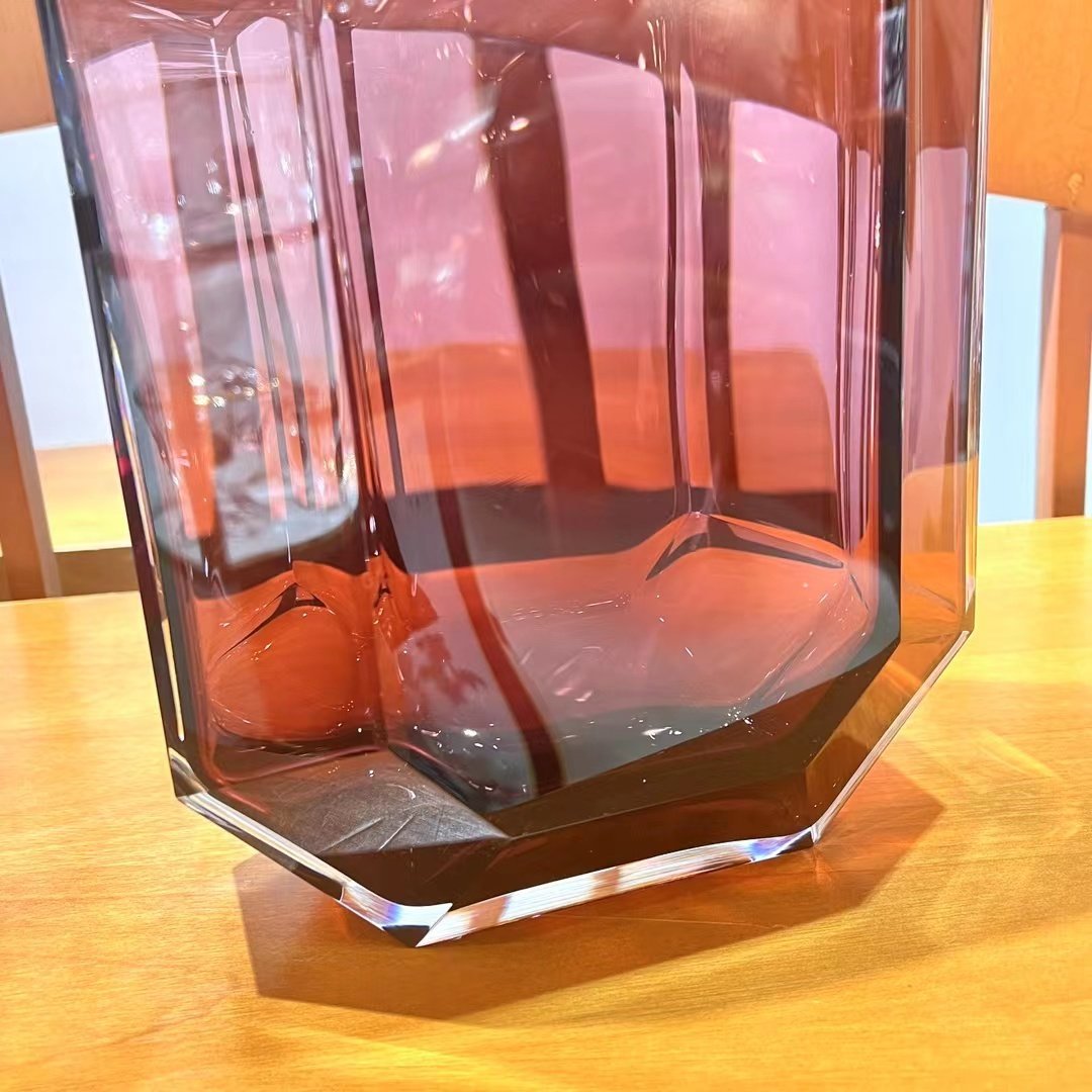 バカラ Baccarat octogone クリスタルガラス 花瓶 箱付き レッド