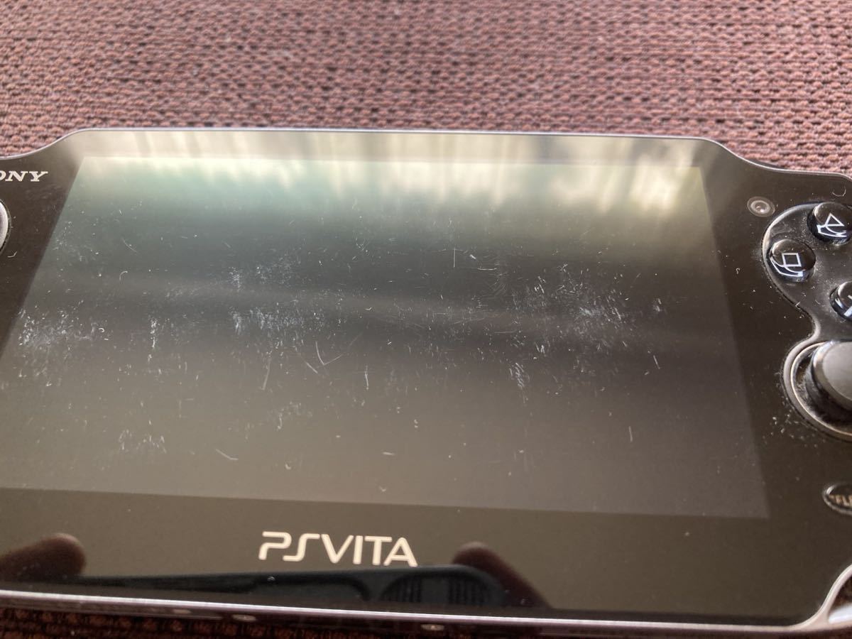 【ジャンク】PS Vita PCH-1100 メモリーカード8G ファイナルファンタジーⅩ付き　【中古】_画像5