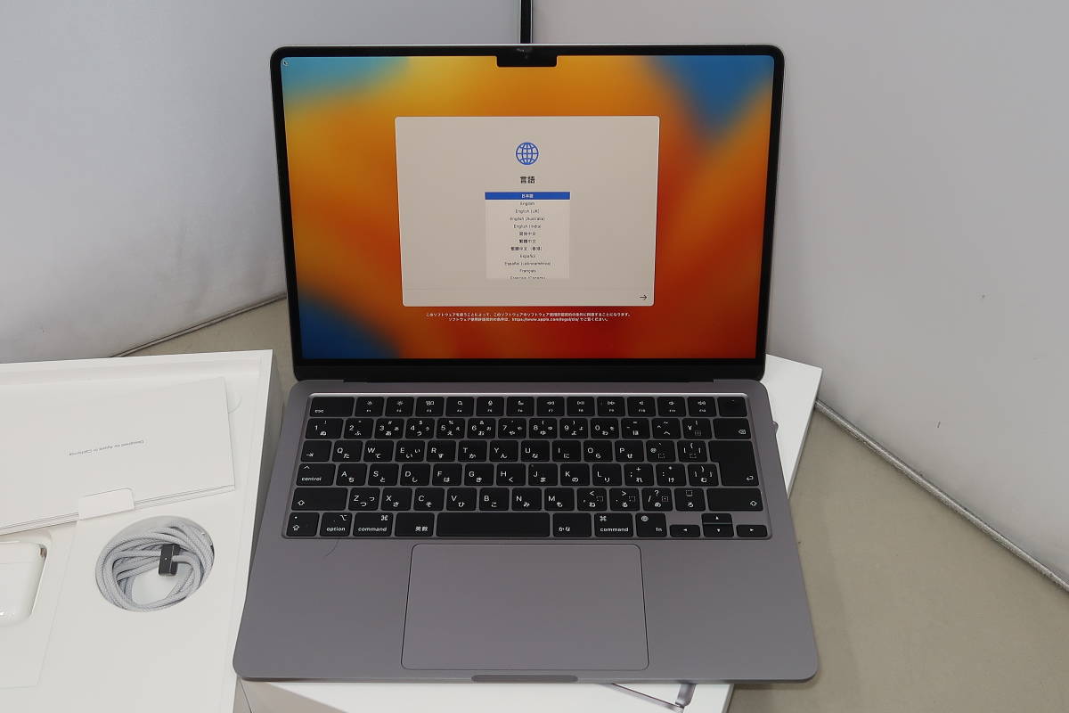 △▽美品 MacBook Air M2 2022 13.6インチ 8GB 256GB MLXW3J/A