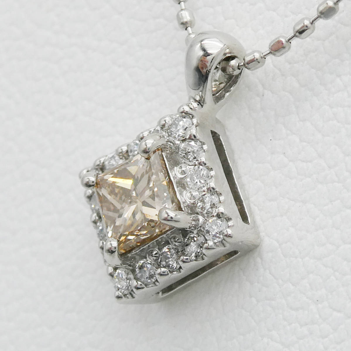 ネックレス Pt850/900 ダイヤモンド0.35ct/0.10ct プリンセスカット