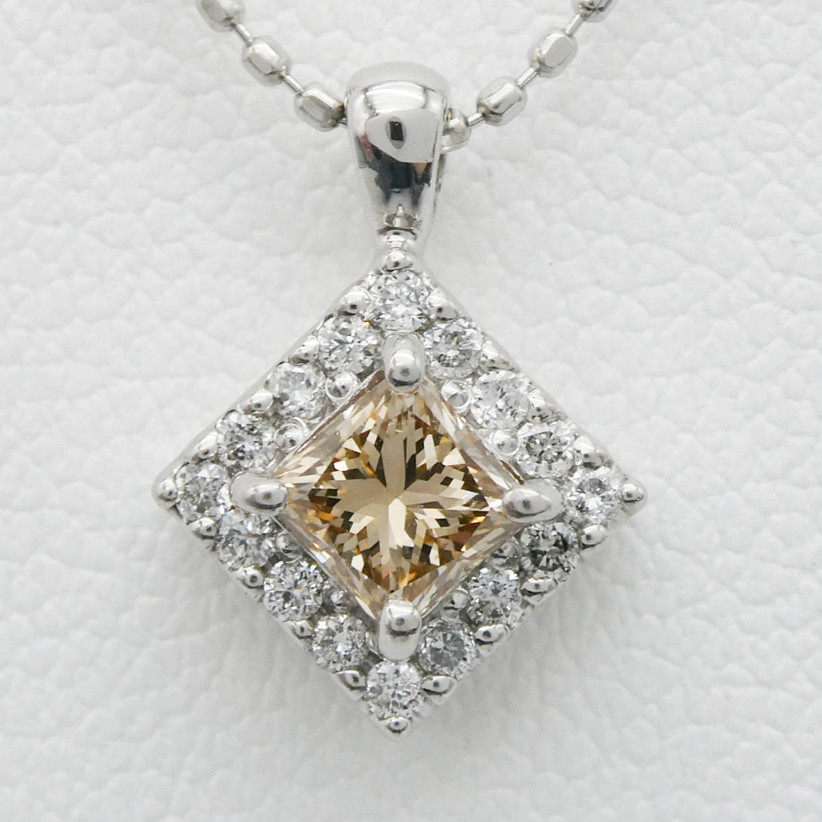 ネックレス Pt850/900 ダイヤモンド0.35ct/0.10ct プリンセスカット