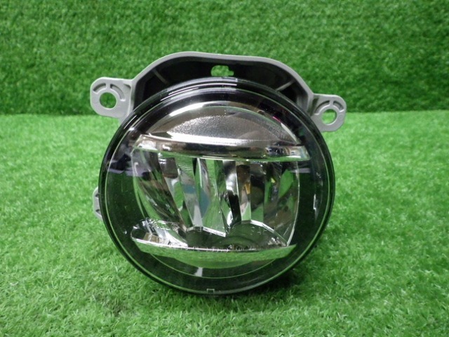 ダイハツ LA600S LA610S タント LED 左フォグランプ 114-11092 230513013の画像1