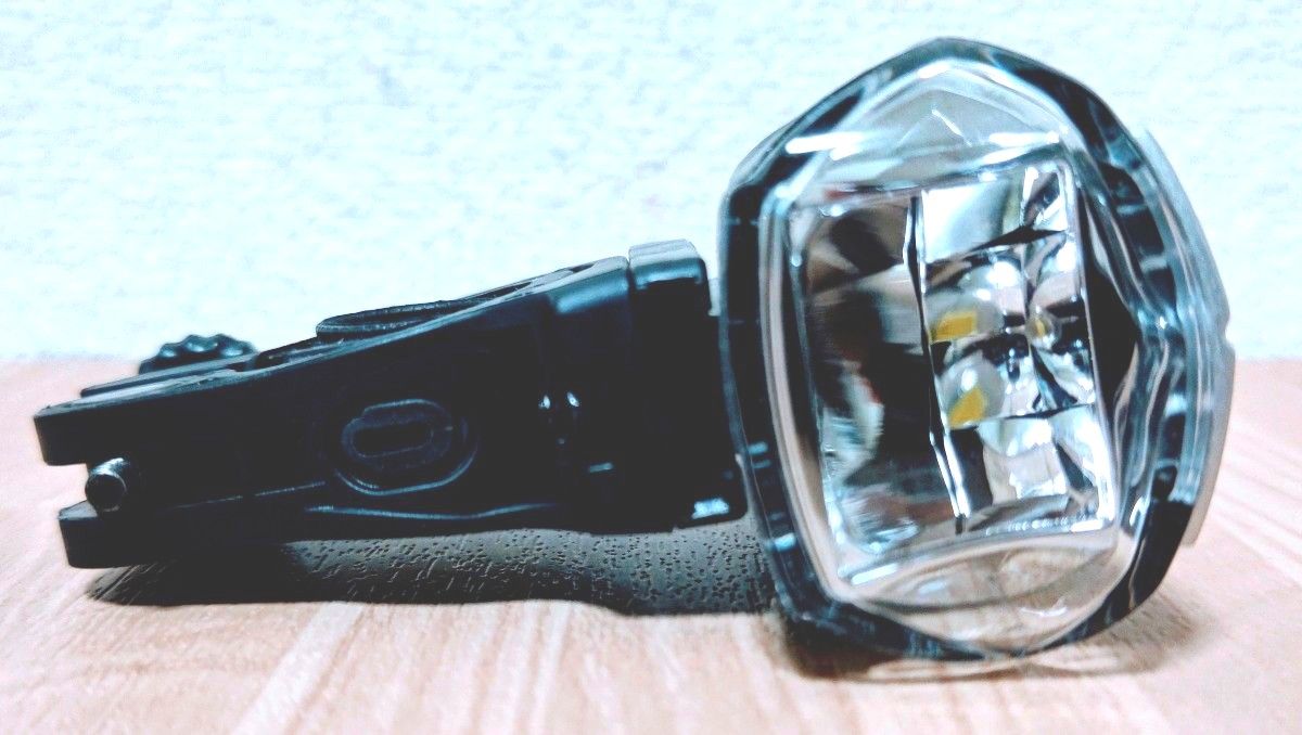 【美品】ET-3171 自転車LEDライト 1個☆USB充電対応