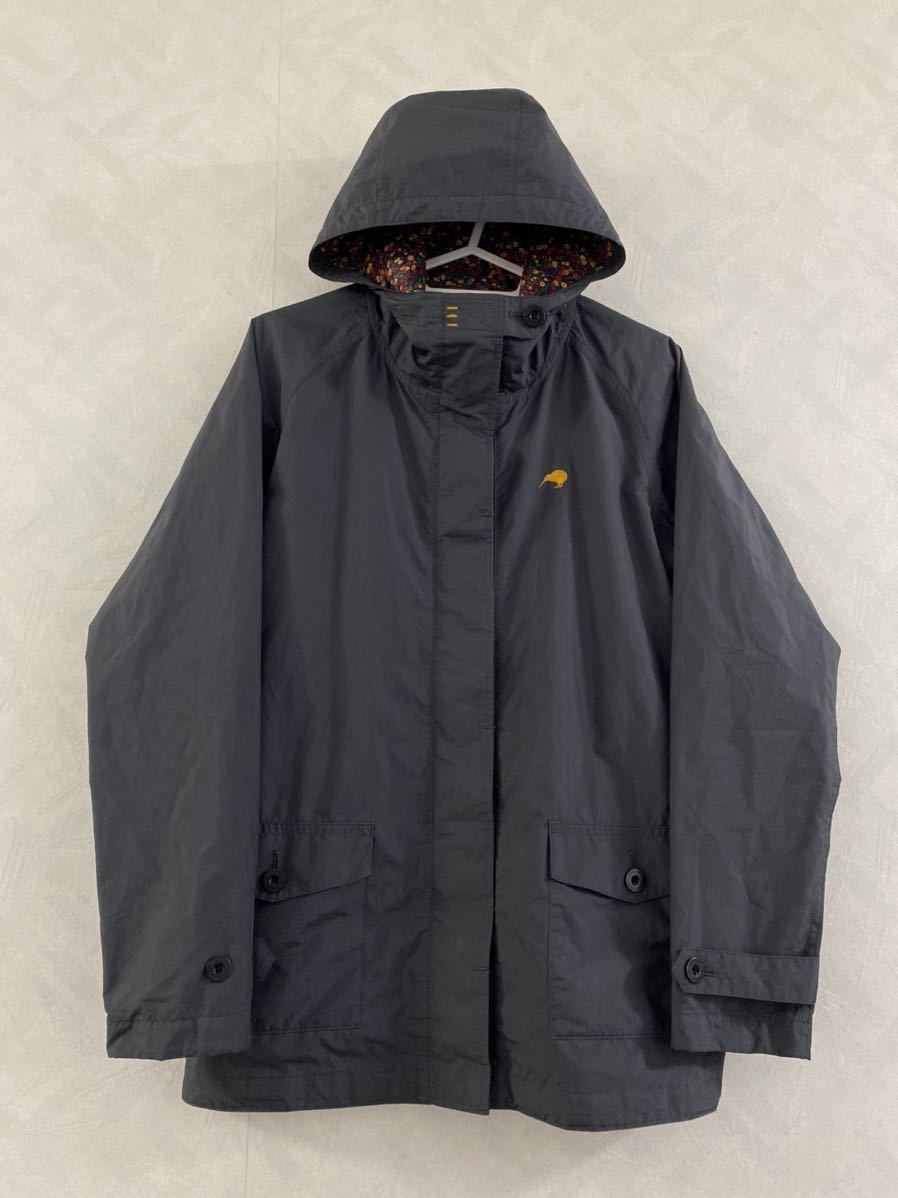 CANTERBURY マウンテンパーカー サイズM レディース 裏地総柄 花 CANTERBURY マウンテンパーカー サイズM レディース 裏地総柄 花
