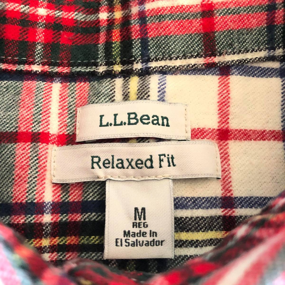★L.L.Bean エルエルビーン！Relaxed Fit チェックボタンシャツ　レッド系　サイズ：M【古着】 良好！_画像2