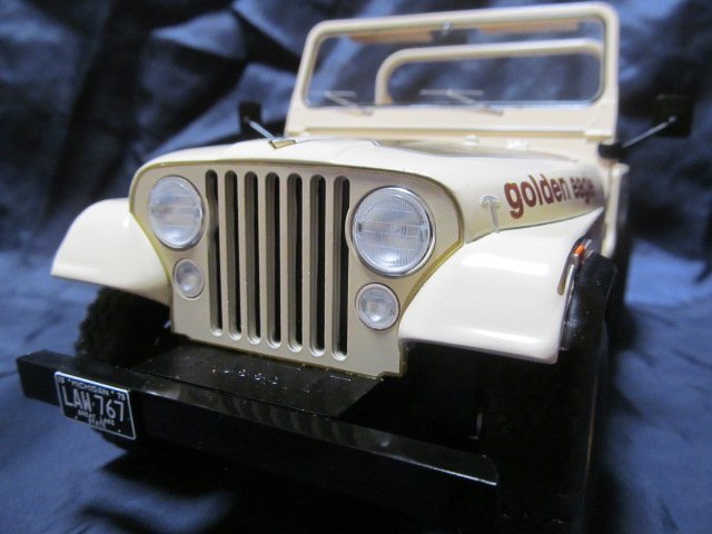 福袋 セール CJ-7 ジープ 1/18 《全国一律送料800円》超希少 ベージュ色 ゴールデンイーグル JEEP 乗用車