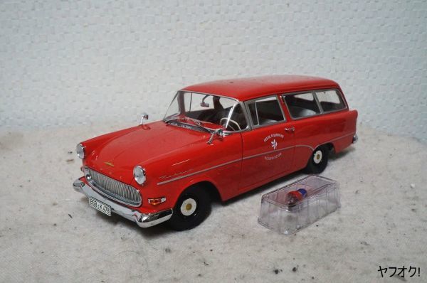 日本初の ミニチャンプス オペル ミニカー 1/18 1958 CARAVAN P1