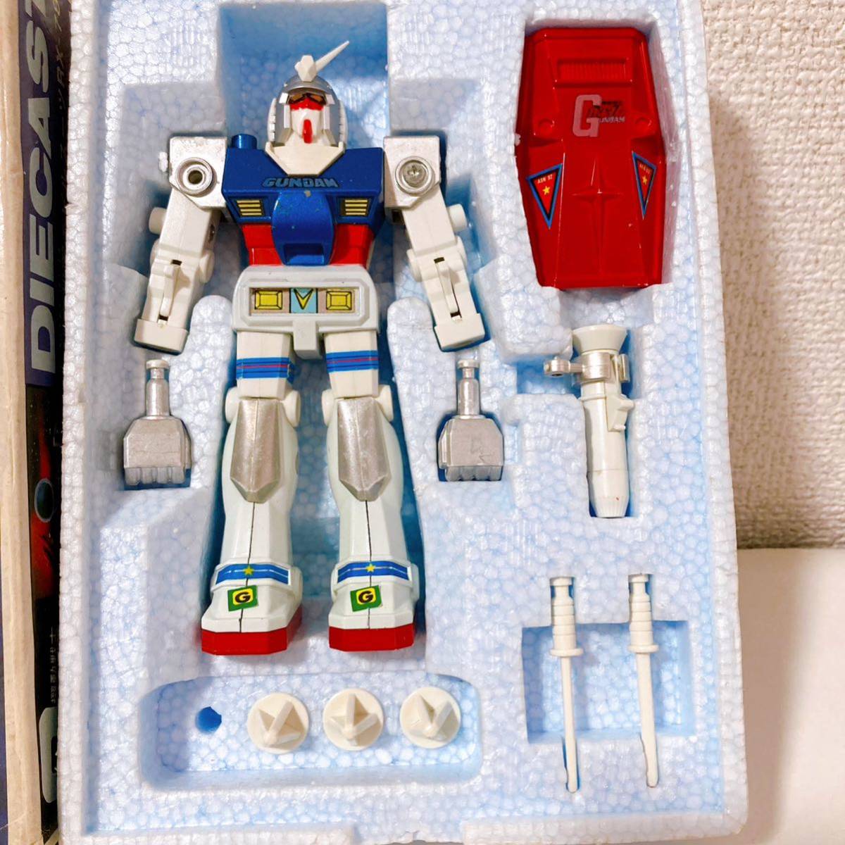 クローバー 機動戦士ガンダム RX-78 ダイカスト_画像3