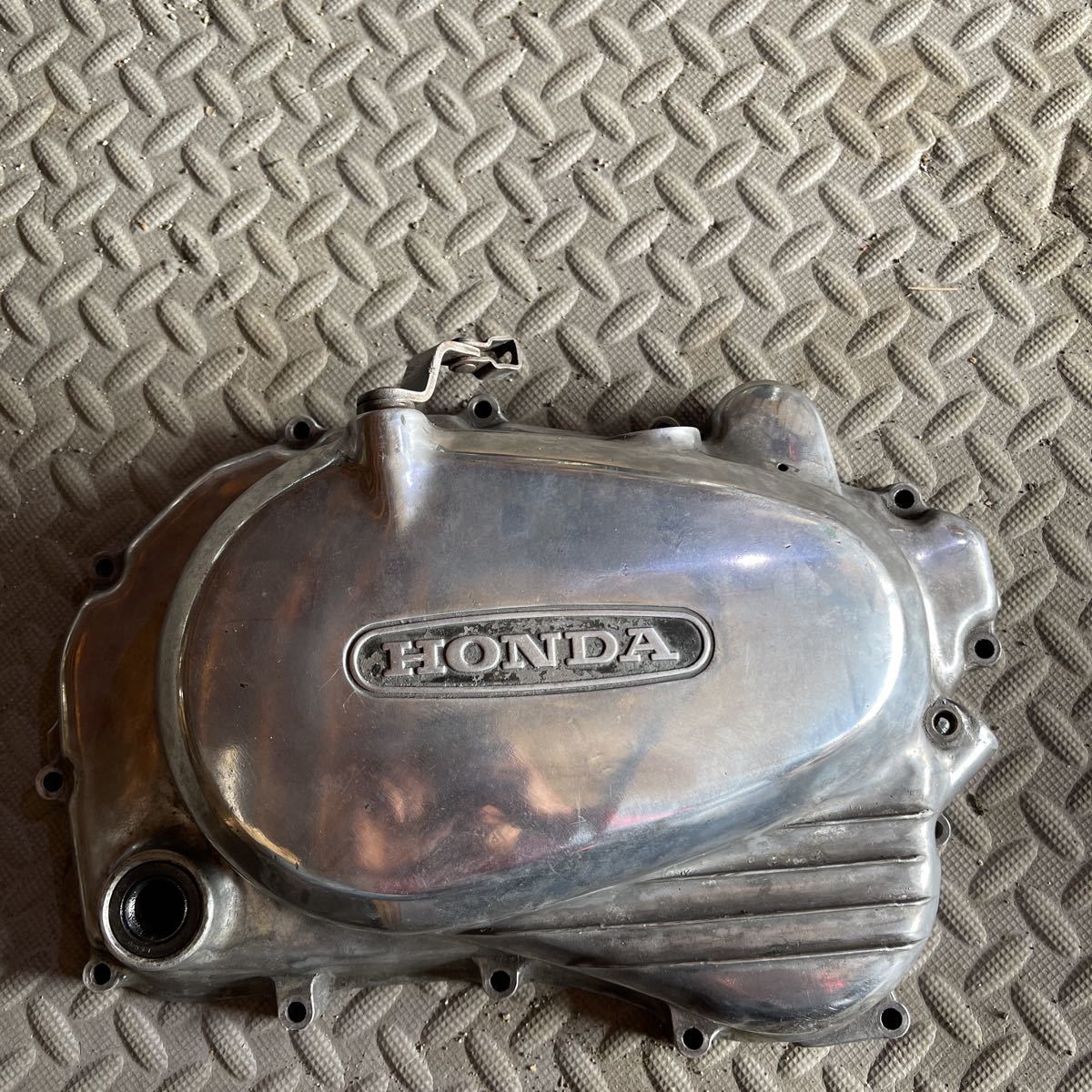 直営店 CB400T クラッチカバー 卵型 i9tmg.com.br