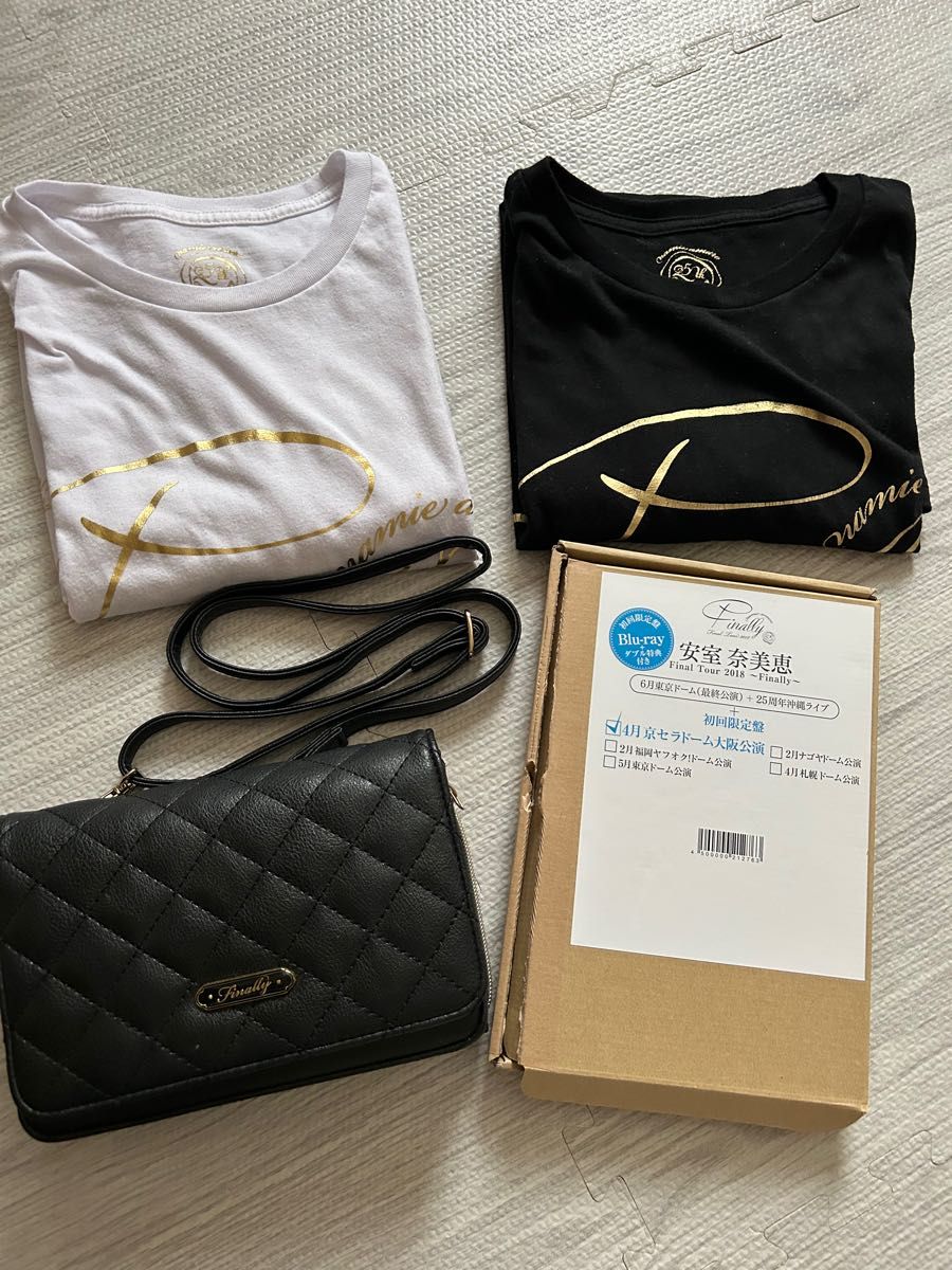 安室奈美恵☆安室奈美恵Finallyグッズ !○コラボTシャツ黒×白