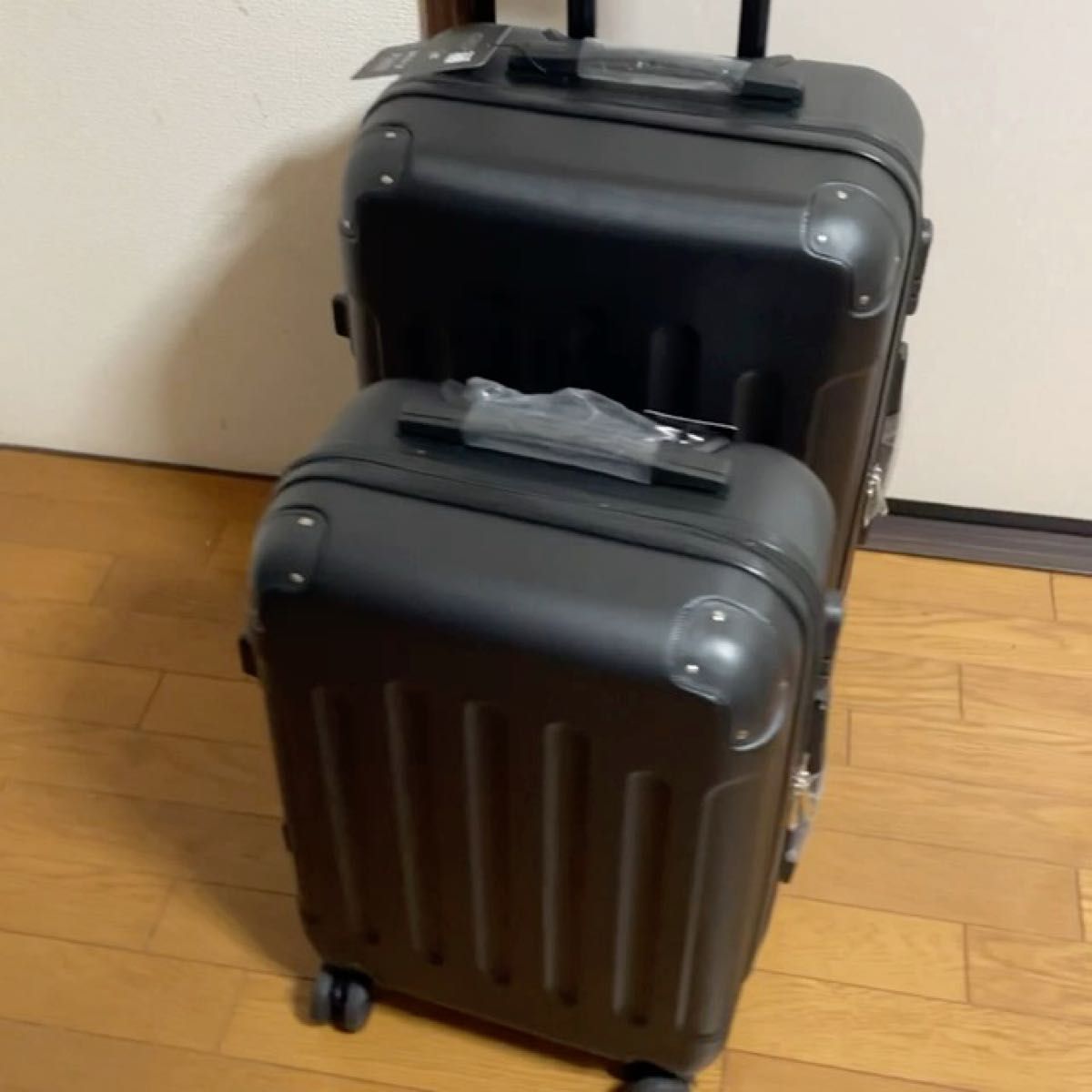 新製品スーツケース2点セット　スーツケースSサイズ。スーツケースMサイズ