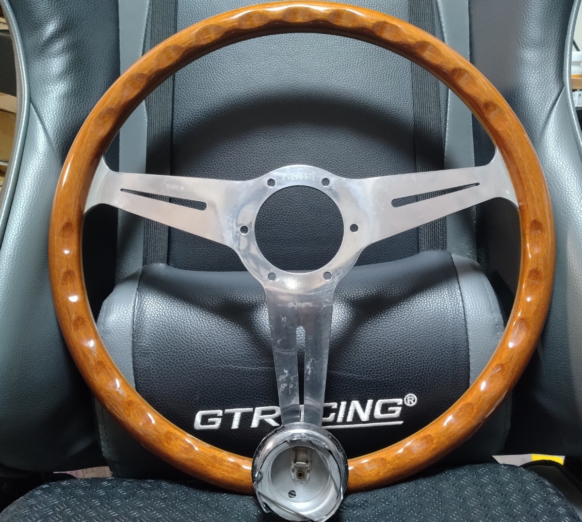 即決 美品 正規品 NARDI ナルディ クラシック φ36 ウッド 即決 美品 正規品 NARDI ナルディ クラシック φ36 ウッド