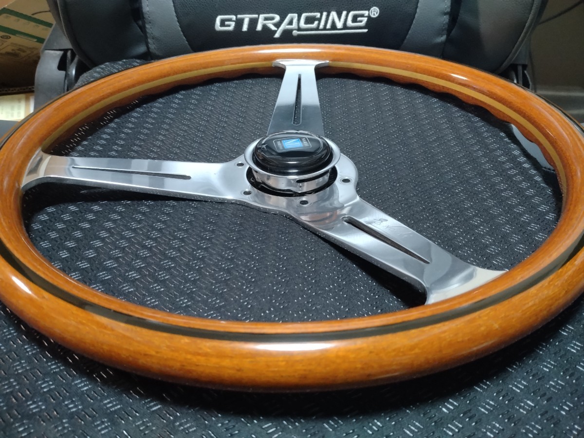 即決 美品 正規品 NARDI ナルディ クラシック φ36 ウッド 即決 美品 正規品 NARDI ナルディ クラシック φ36 ウッド