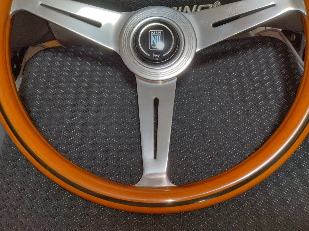 即決 正規品 NARDI ナルディ クラシック φ36 5 ウッド 即決 正規品 NARDI ナルディ クラシック φ36 5 ウッド