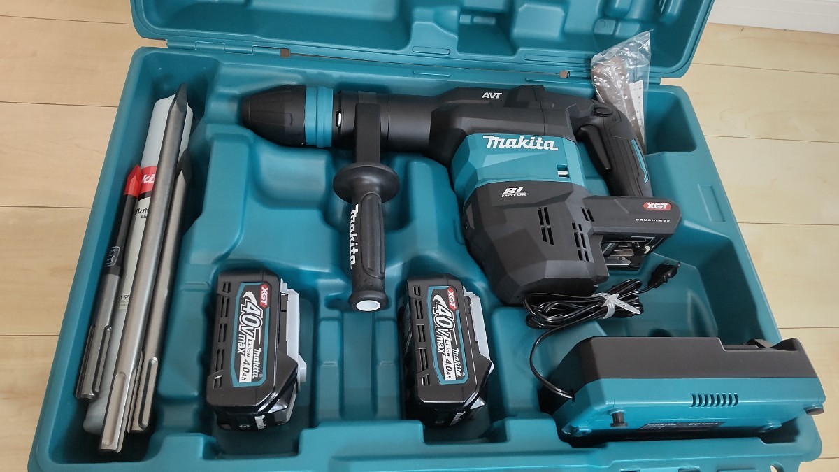 makita マキタ 充電式 ハンマドリル　HM001GRMX フルセット　プラス　オマケキリ付き　未使用　送料込み　コードレスハンマードリル_画像4