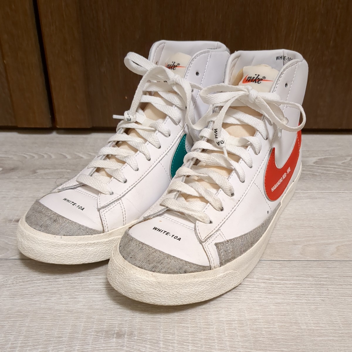 ヤフオク! - NIKE BLAZER MID '77 ナイキ ブレーザー...