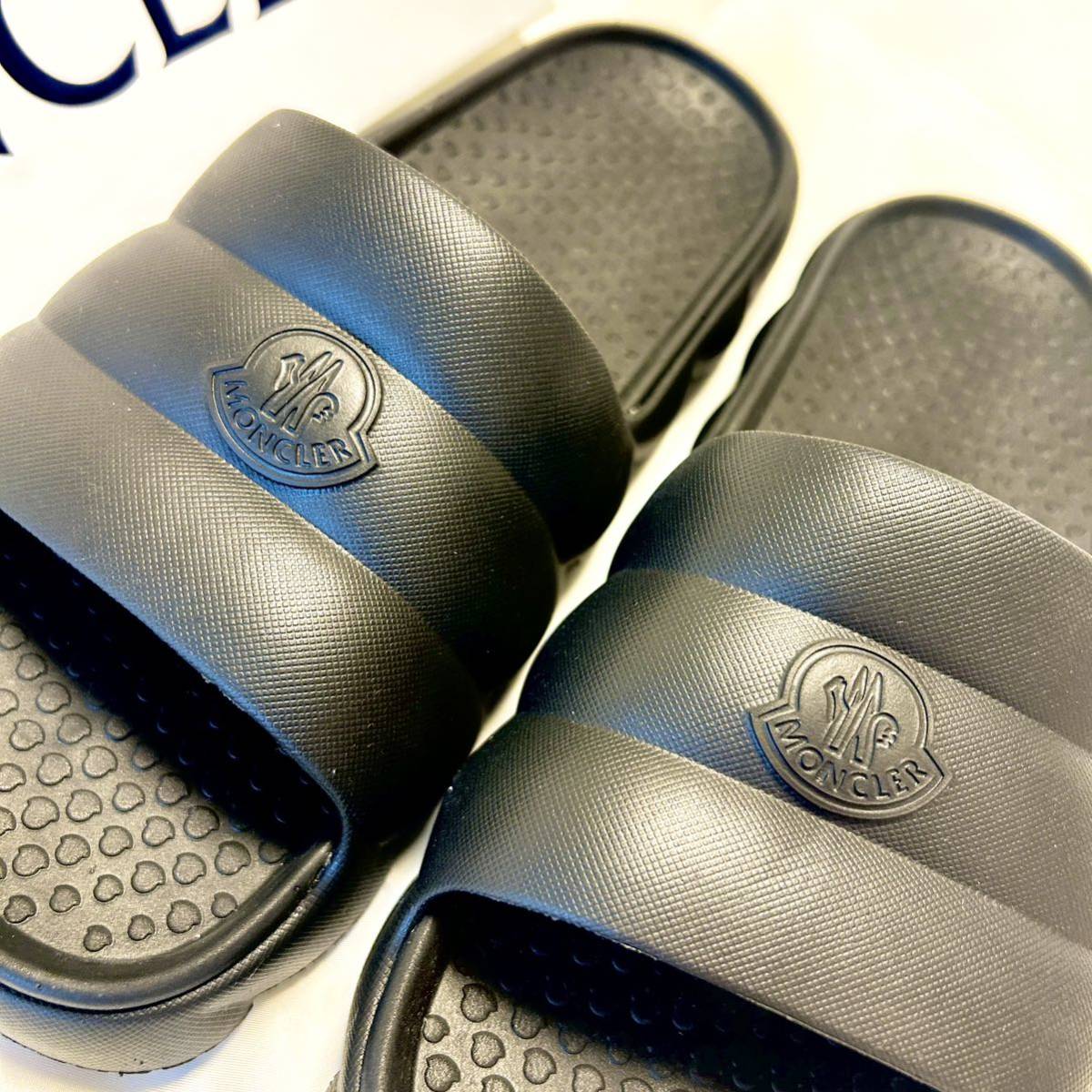 新品】MONCLER モンクール Lilo ロゴ サンダル シャワーサンダル 定価