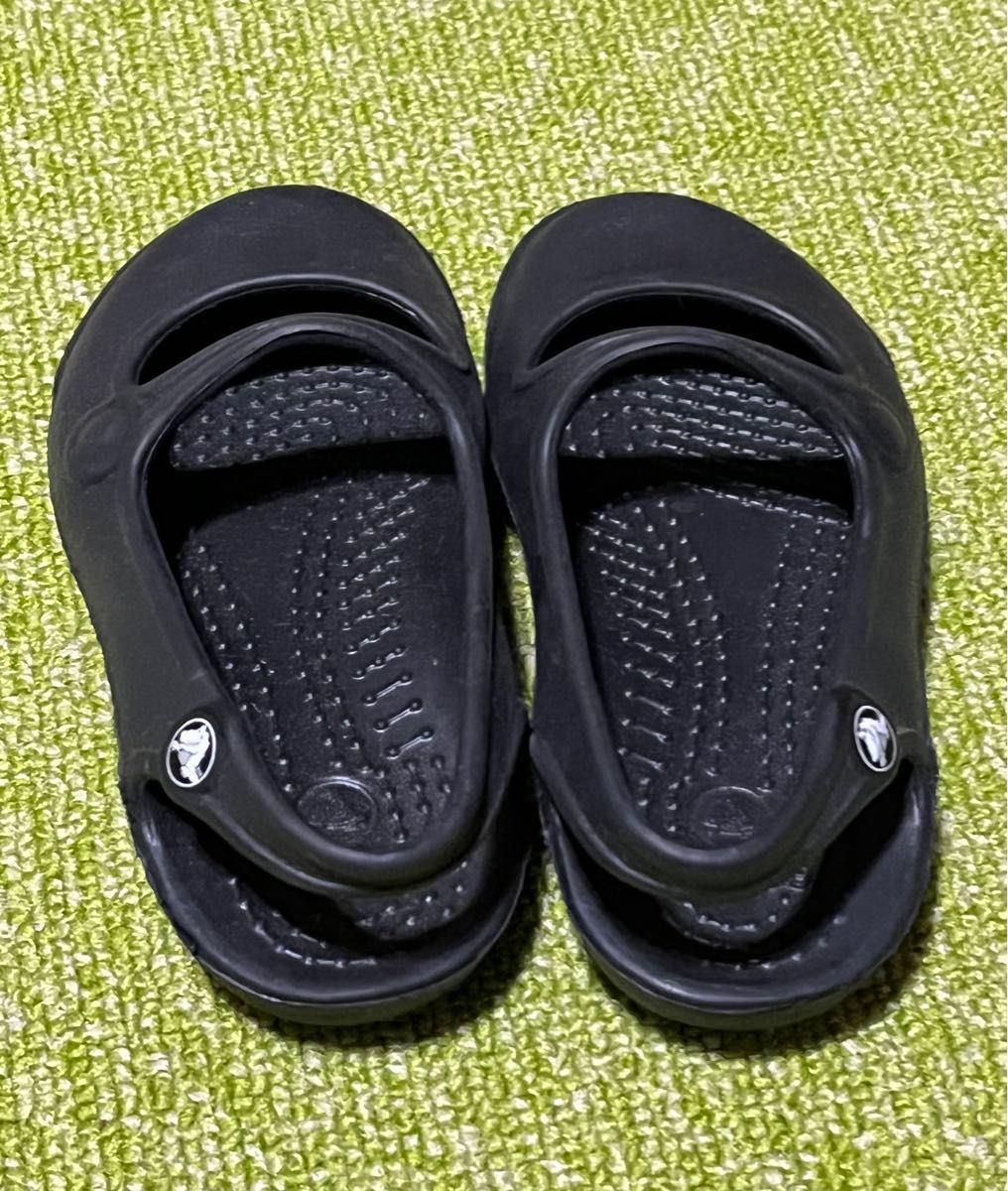 1〜2回使用 美品★クロックス crocs  C5サイズ 黒/ブラック★軽量 サンダル こども 女の子 およそ13㎝★