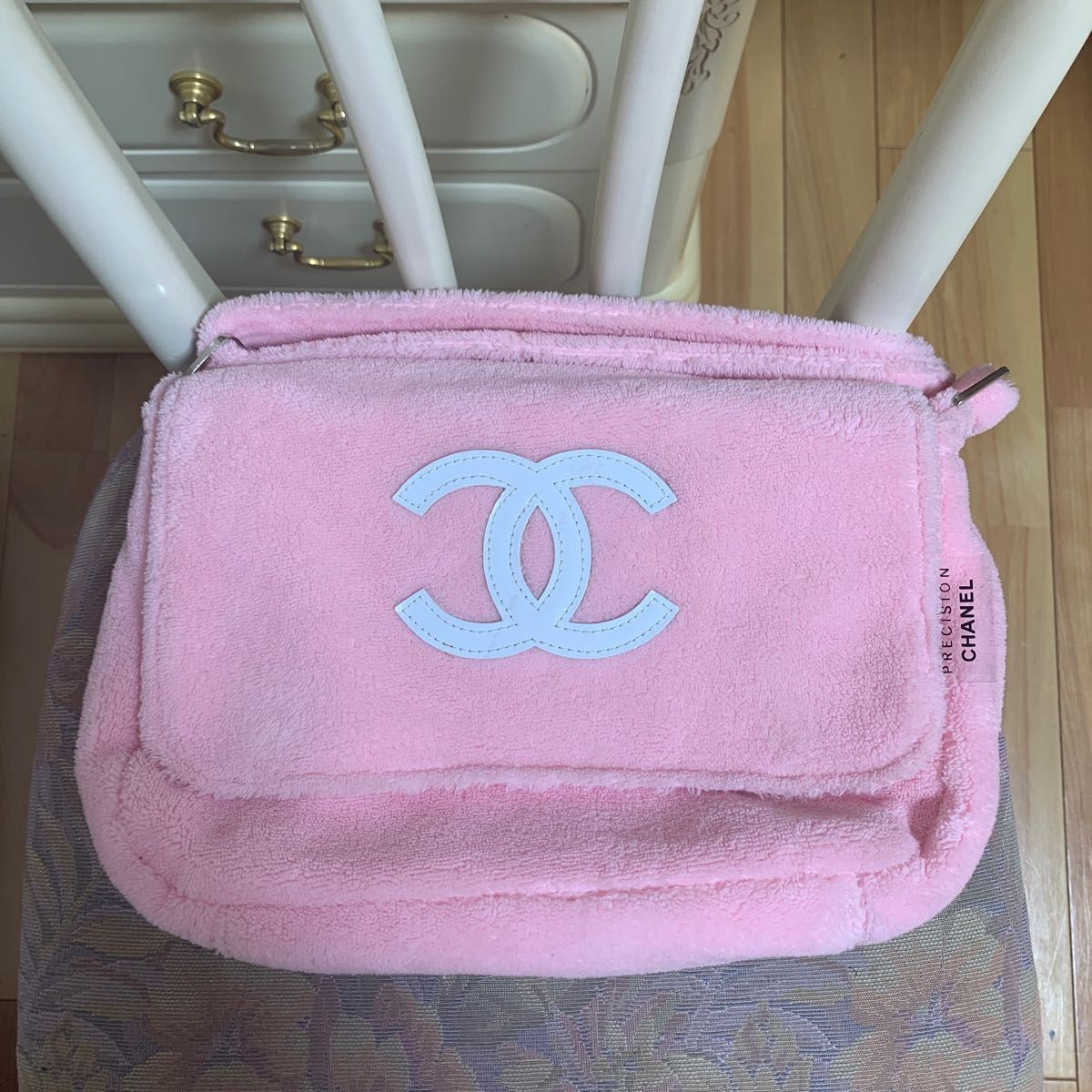 CHANEL ノベルティー ポケットティッシュボックス
