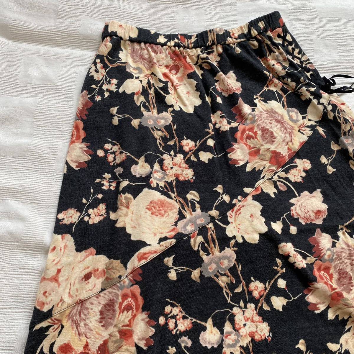 【美品】インゲボルグ INGEBORG◆セットアップ カットソー スカート 花柄 ダークグレイ ストレッチ素材 ピンクハウス リボン a23050503