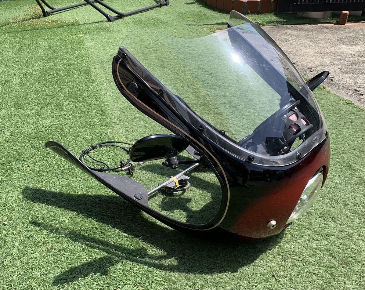 SR400 SR500 ペイトンプレイス製 ロケットカウル ハーフカウル SR400 SR500 ペイトンプレイス製 ロケットカウル ハーフカウル