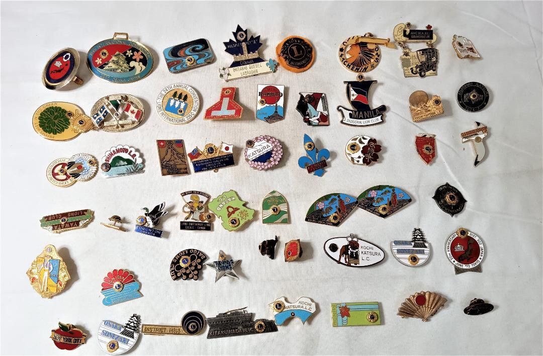 昭和レトロ バッヂ 記念品 ライオンズクラブ バッジ 52点セット 昭和レトロ バッヂ 記念品 ライオンズクラブ バッジ 52点セット