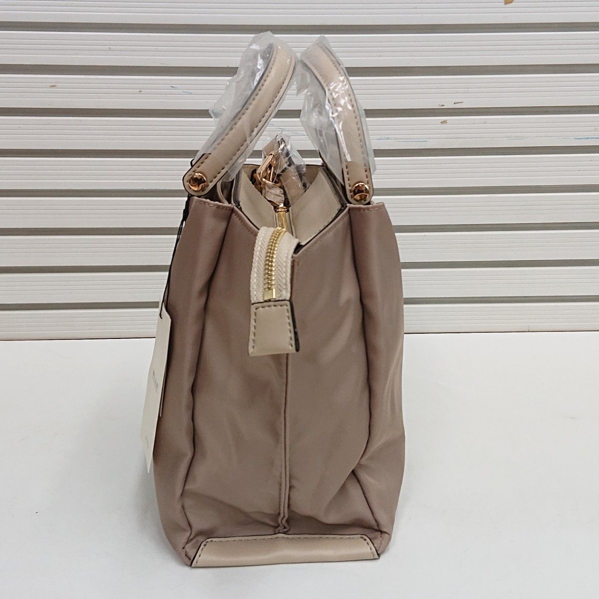 新品 MIAN ミアン ナイロン2wayバッグ LILY+ 2221-126-1 グレィジュ