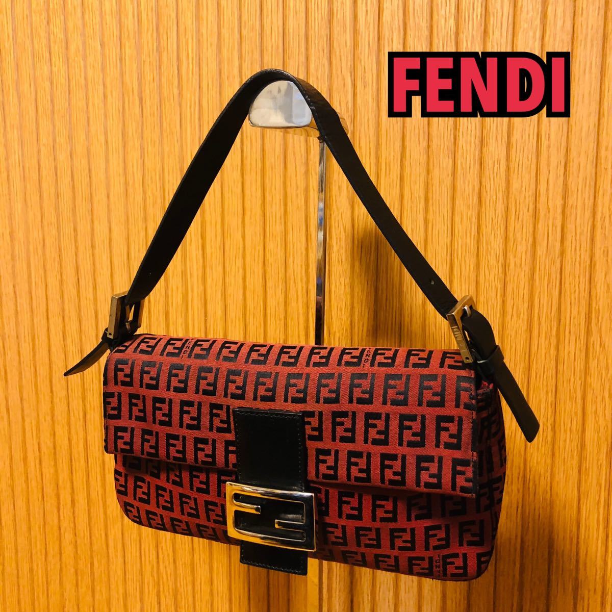 在庫処分大特価!!】 希少 FENDI マンマバケット ショルダーバッグ