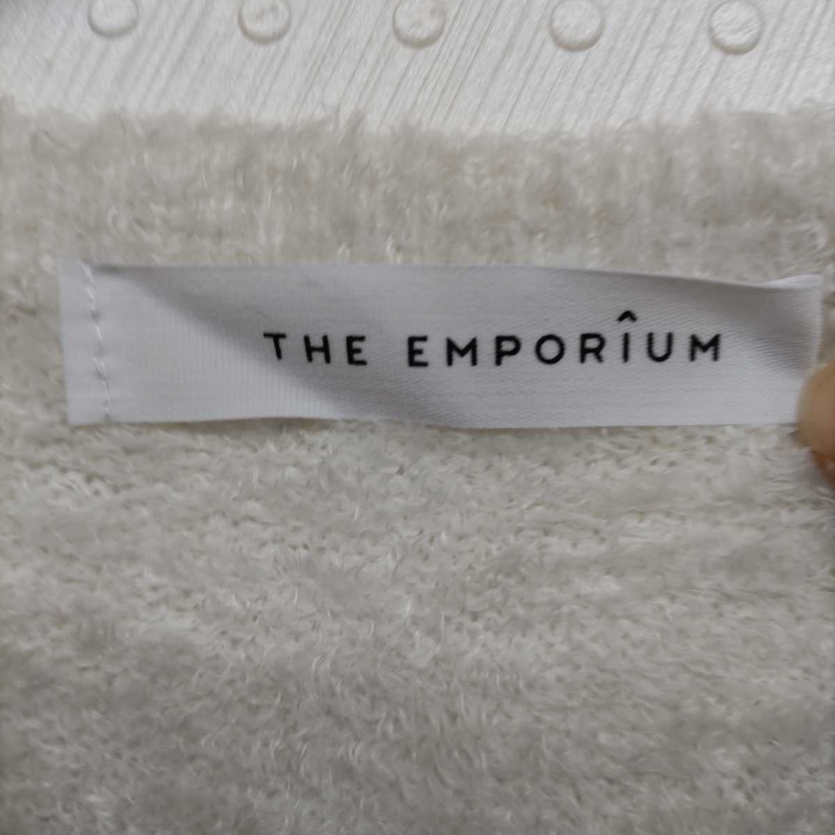 （株）ワールド★THE EMPORIUM ジ エンポリアム★Ｖネックセーター★Ｍサイズ★シャギーニット