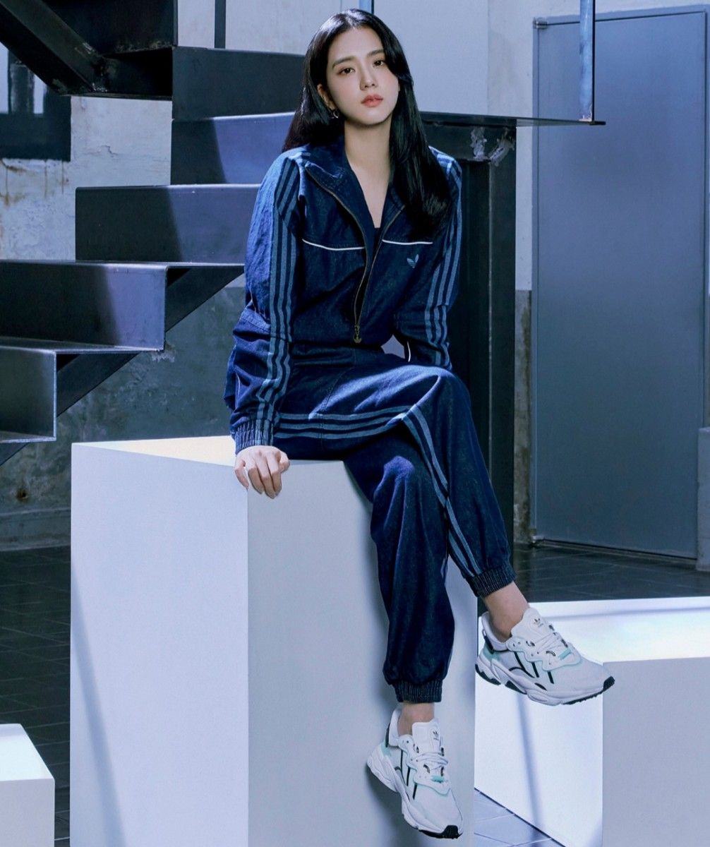 adidas デニムパンツ インディゴブルー ジャージ トラックパンツ 女性M トレーニングウエア ダンス 韓国 アイドル着用