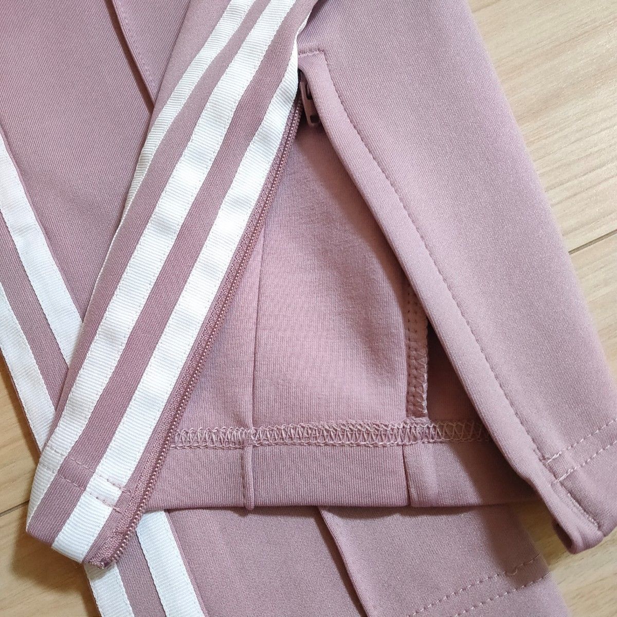 セットアップ 上下ジャージ】adidas 薄紫 スーパースター セットアップ 上下ジャージ】adidas 薄紫 スーパースター